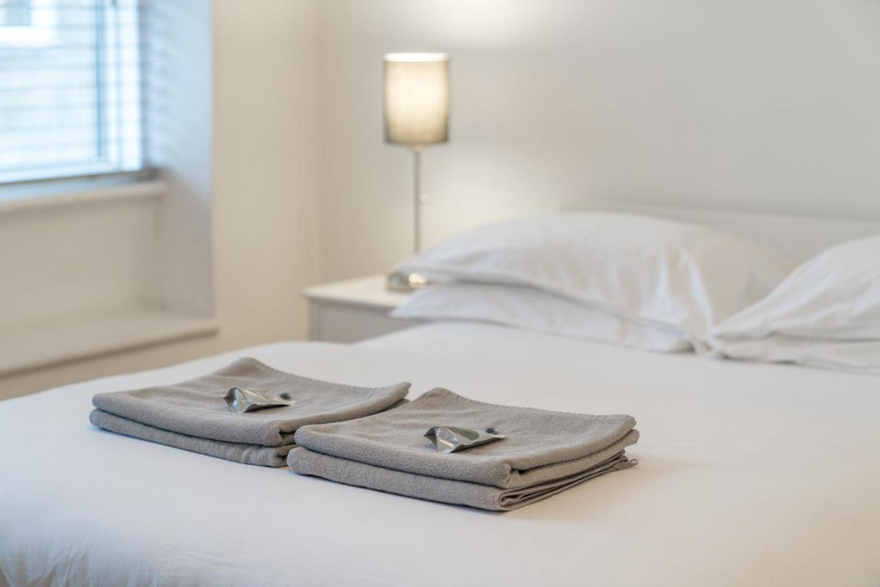 Soho & Covent Garden Apartment, Sleeps 3 Лондон Экстерьер фото