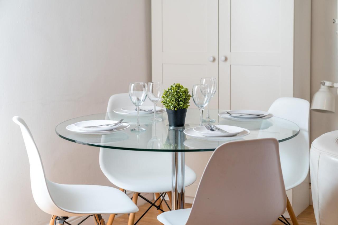 Soho & Covent Garden Apartment, Sleeps 3 Лондон Экстерьер фото
