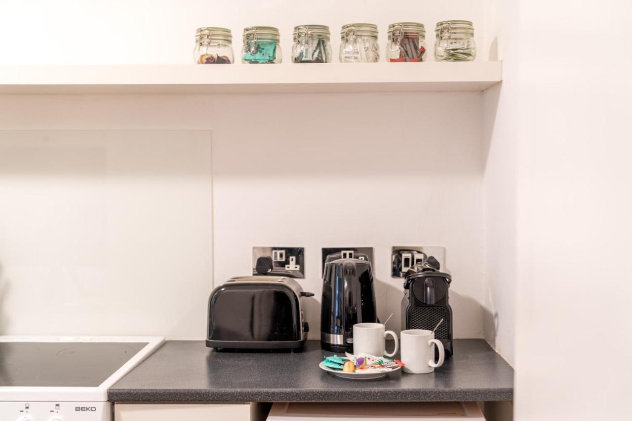 Soho & Covent Garden Apartment, Sleeps 3 Лондон Экстерьер фото