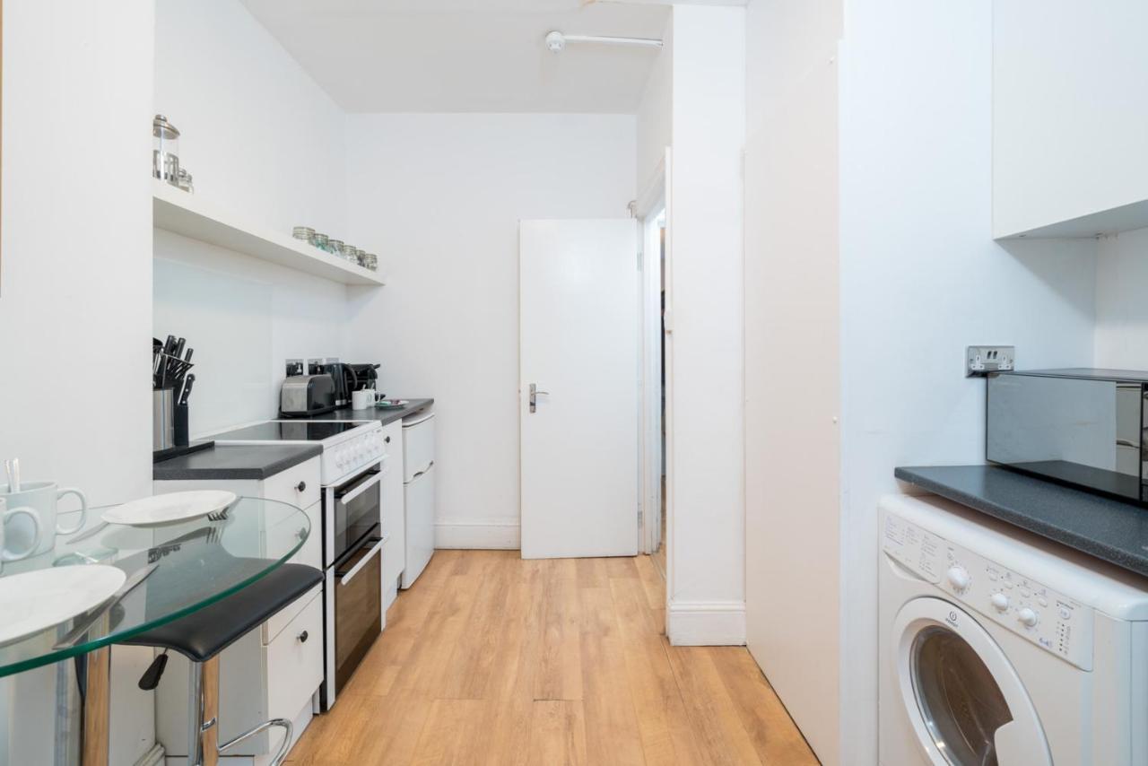 Soho & Covent Garden Apartment, Sleeps 3 Лондон Экстерьер фото